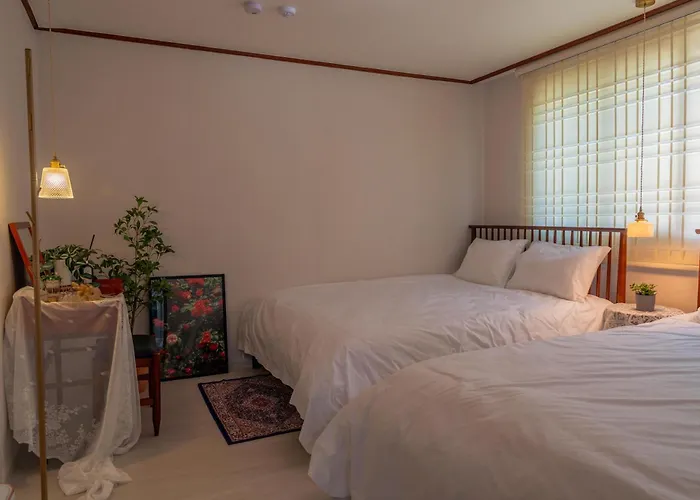 3Br & 5Beds & 2Baths 명동버스2정거장 해방촌5분 남산타워 800M 8인가능 Apartamento