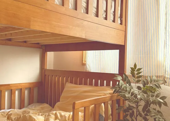 온유재스테이 3룸 30평 해방촌5분 남산타워 800m 8인가능 Apartment *