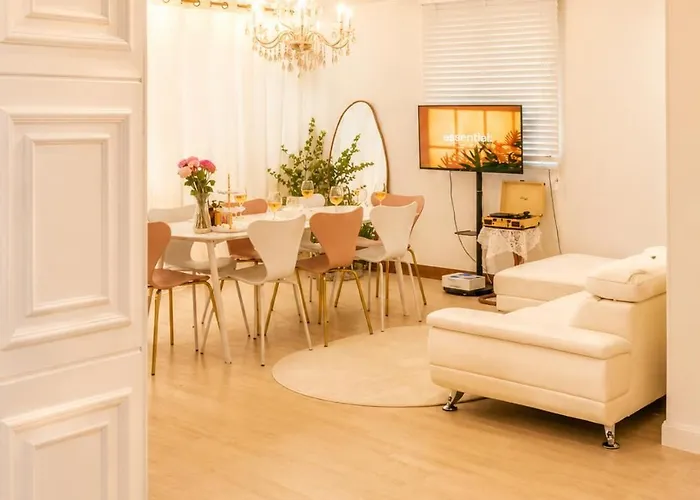 3Br & 5Beds & 2Baths 명동버스2정거장 해방촌5분 남산타워 800M 8인가능 Apartamento